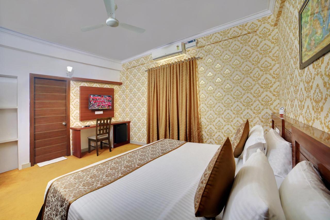 העיר בנגלור The Liverpool Blue Hotels מראה חיצוני תמונה