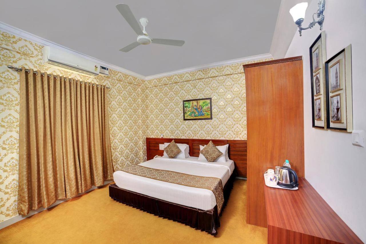 העיר בנגלור The Liverpool Blue Hotels מראה חיצוני תמונה